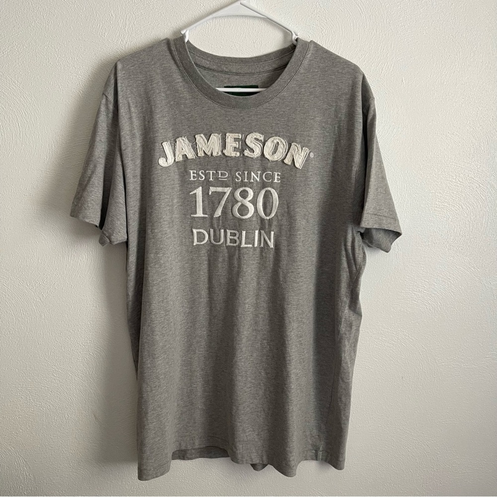 Jameson Irish Whiskey men’s t-shirt appliquéd Dublin Ireland size XL gray